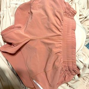lululemon hotty hot shorts savannah pink 2.5 size 6
